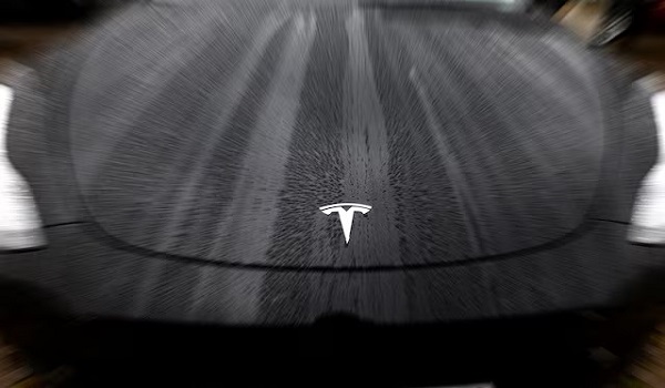 ยอดขายรถในยุโรปขยับลงเล็กน้อยเดือนเม.ย. แต่ Tesla ดิ่งหนัก 49%